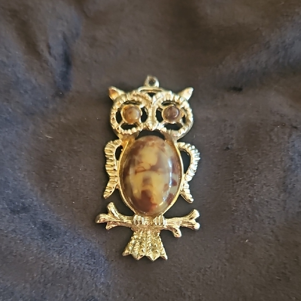 Vintage Gold Owl Pendant Necklace